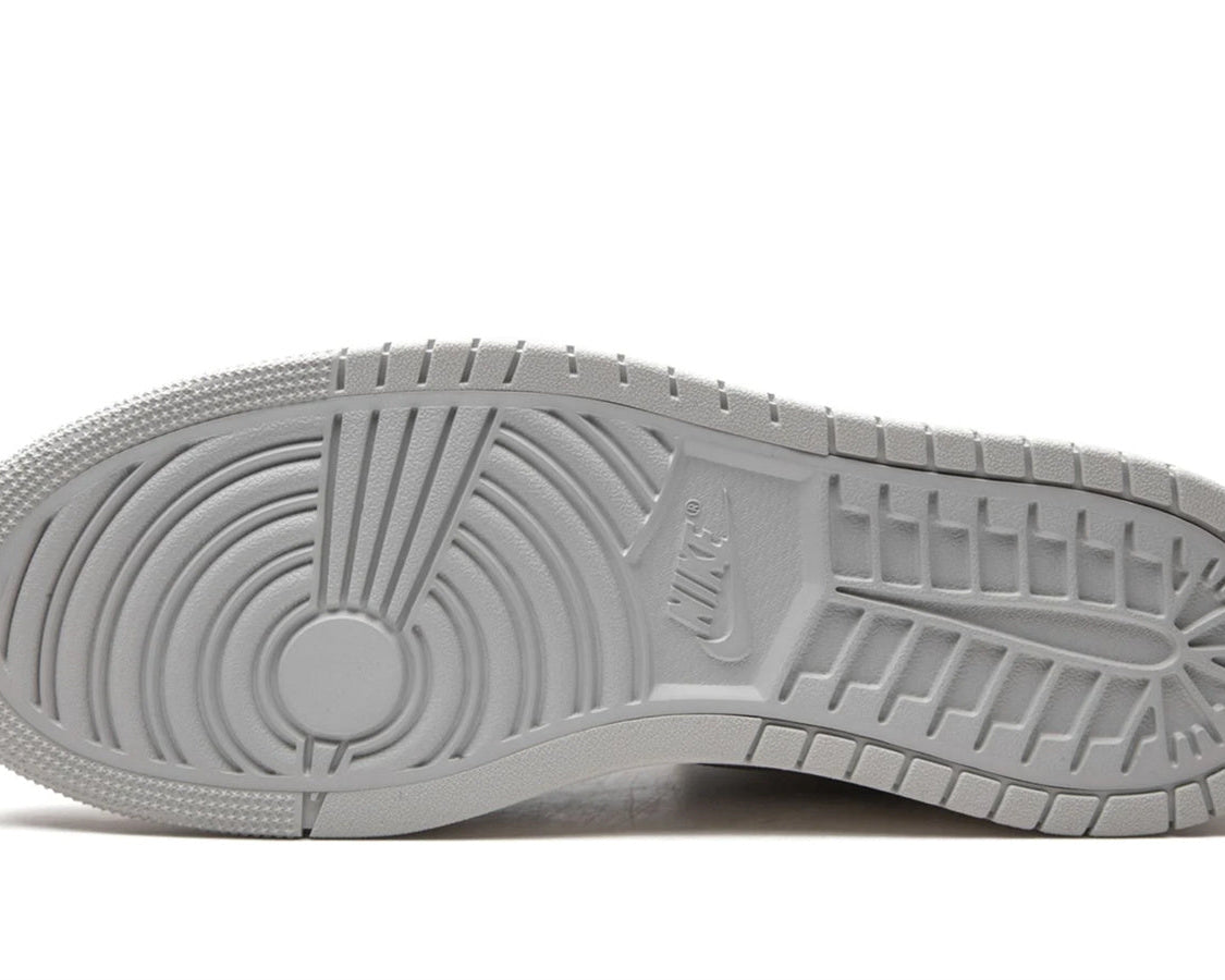 Air Jordan 1 Zoom CMFT "London" sneaker product image 5 | Foot Spikes