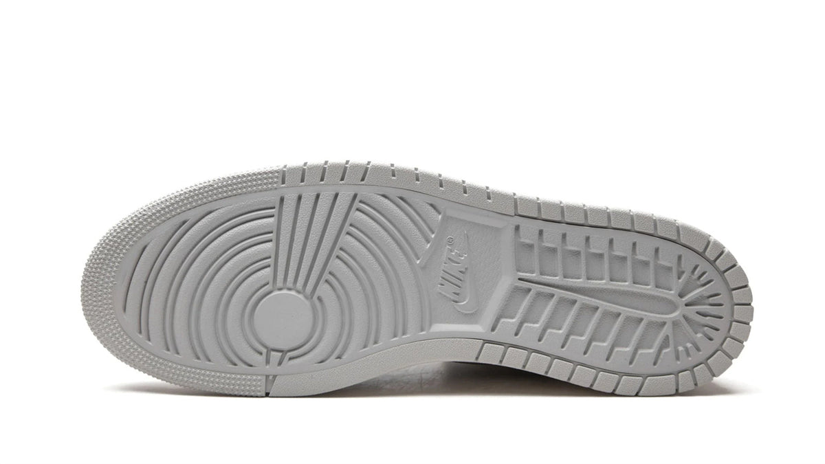 Air Jordan 1 Zoom CMFT "London" sneaker product image 5 | Foot Spikes