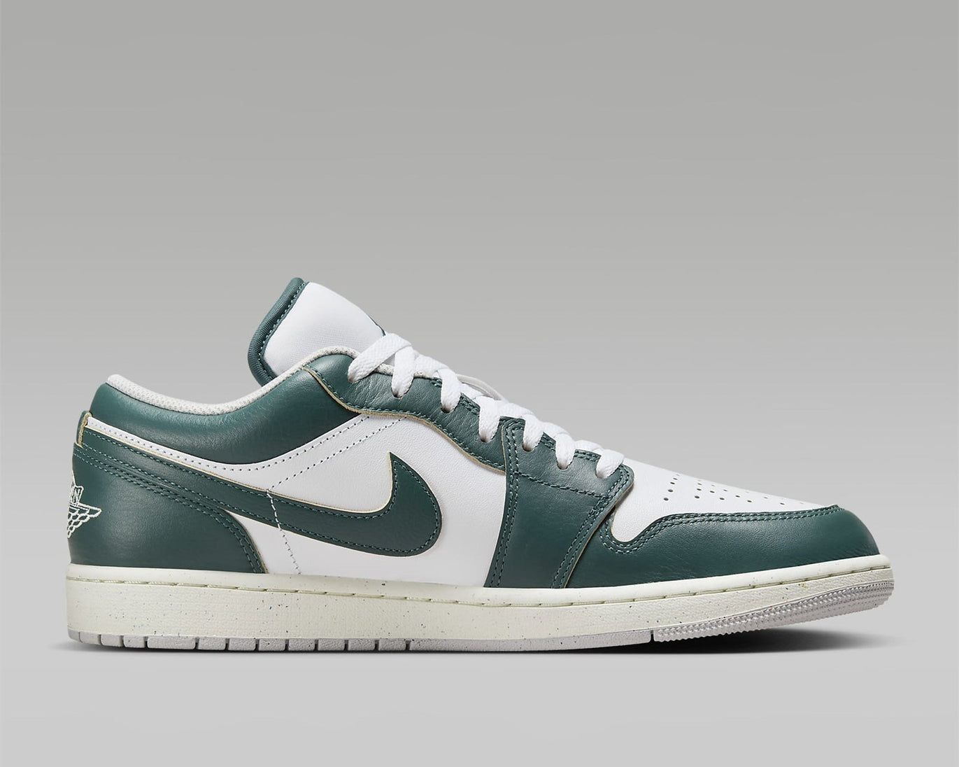 Air Jordan 1 "Oxidized Green" sneaker product image 4 | Foot Spikes