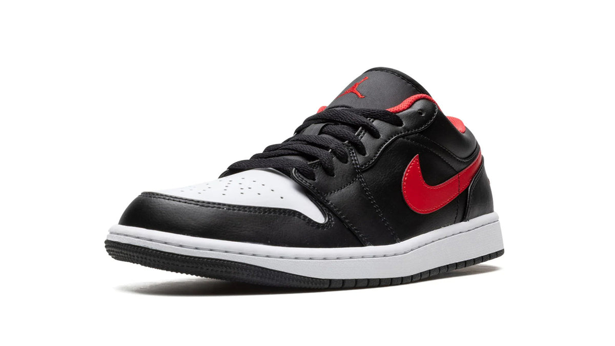 Air Jordan 1 Low "White Toe" sneaker product image 3 | Foot Spikes