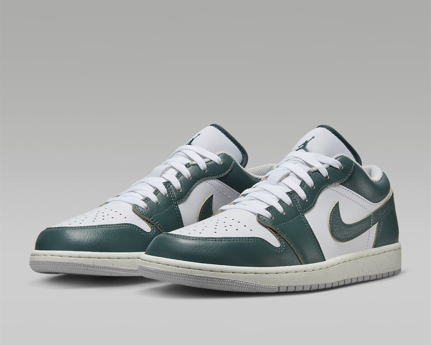 Air Jordan 1 "Oxidized Green" sneaker product image 6 | Foot Spikes