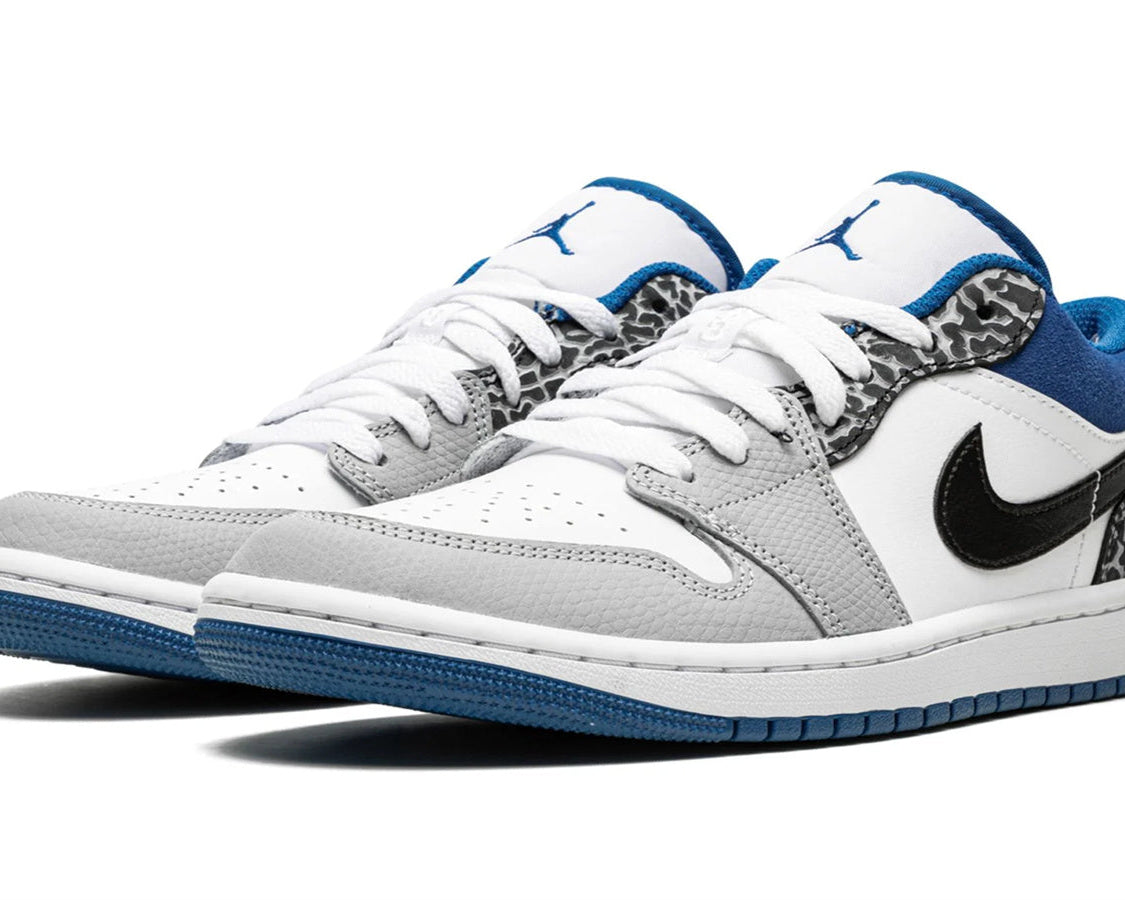Jordan 1 Low SE "True Blue" sneaker product image 2 | Foot Spikes