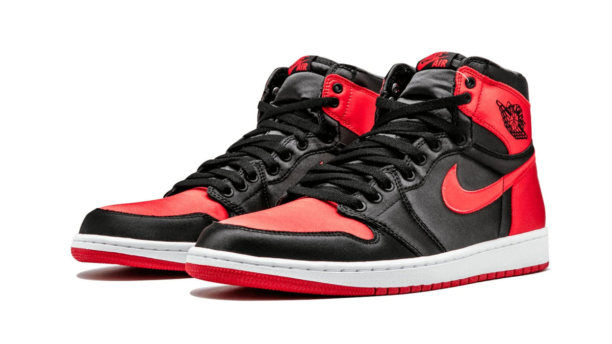 AIR JORDAN 1 RETRO HIGH OG SE "Satin" sneaker product image 2 | Foot Spikes