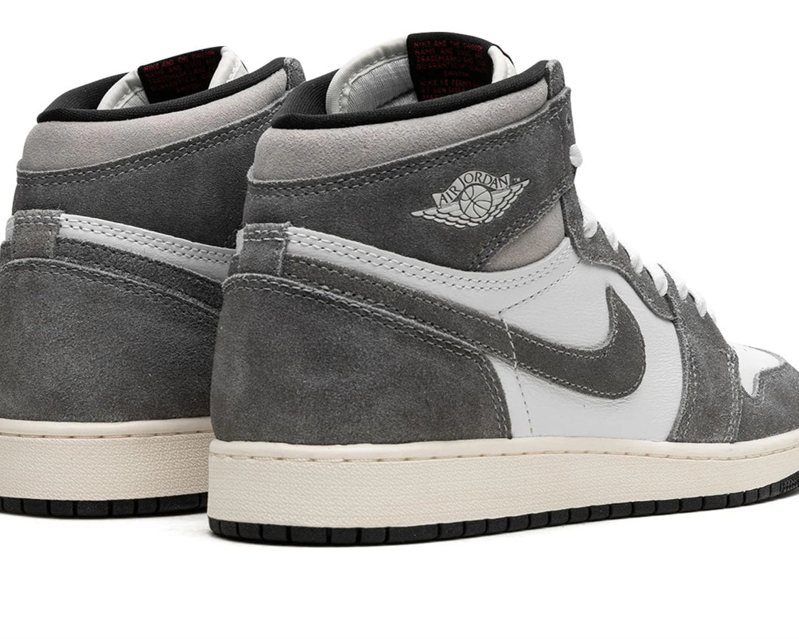 Air Jordan 1 "Washed Black" sneaker product image 4 | Foot Spikes