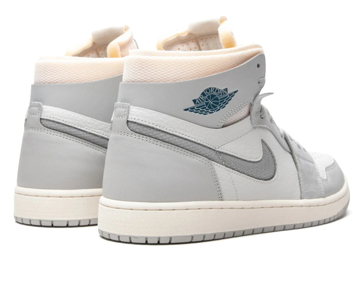 Air Jordan 1 Zoom CMFT "London" sneaker product image 4 | Foot Spikes