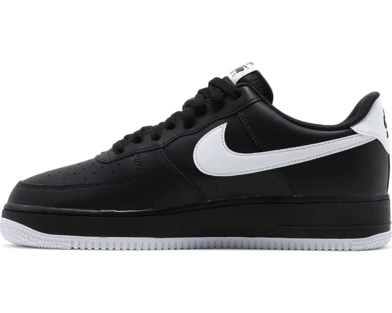 Air Force 1 '07 'Black White' sneaker product image 1 | Foot Spikes