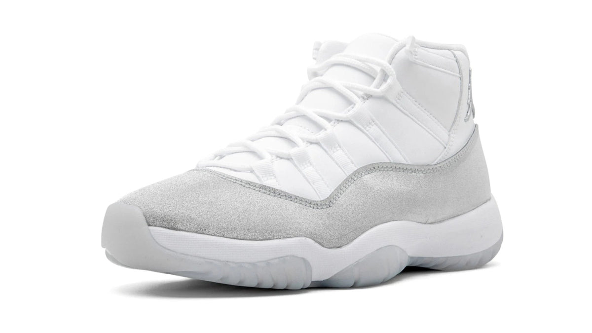 AIR JORDAN 11 RETRO WMNS "METALLIC SILVER" sneaker product image 3 | Foot Spikes