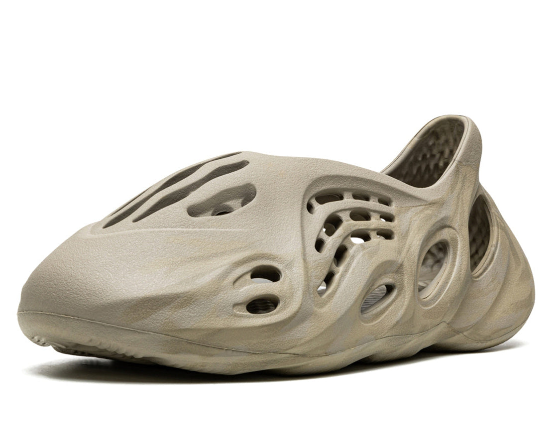 YEEZY FOAM RUNNER "Stone Sage" sneaker product image 3 | Foot Spikes