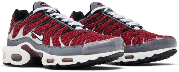Air Max Plus 'Team Red Cool Grey' sneaker product image 4 | Foot Spikes