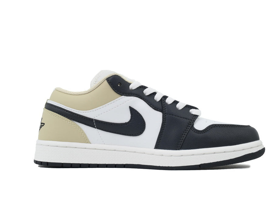 Air Jordan 1 Low GS 'Summit White Off Noir' sneaker product image 4 | Foot Spikes