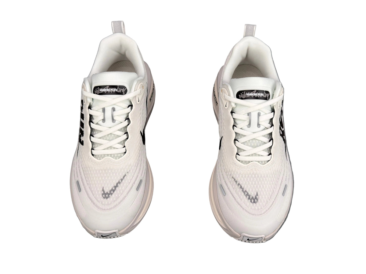 Vomero Plus 'Run Pack' sneaker product image 2 | Foot Spikes