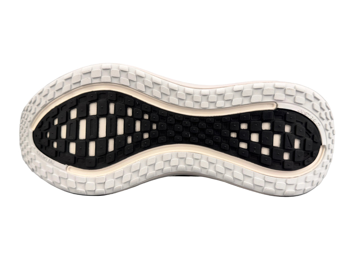 Vomero Plus 'Run Pack' sneaker product image 3 | Foot Spikes