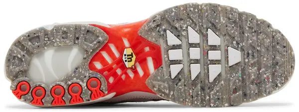 Air Max Plus Essential 'Crater - Photon Dust' sneaker product image 2 | Foot Spikes
