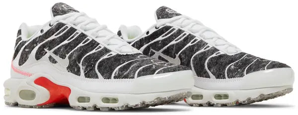 Air Max Plus Essential 'Crater - Photon Dust' sneaker product image 4 | Foot Spikes