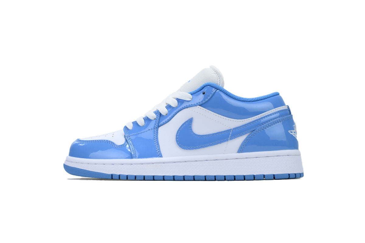 Air Jordan 1 Low SE 'Legend Blue' sneaker product image 1 | Foot Spikes