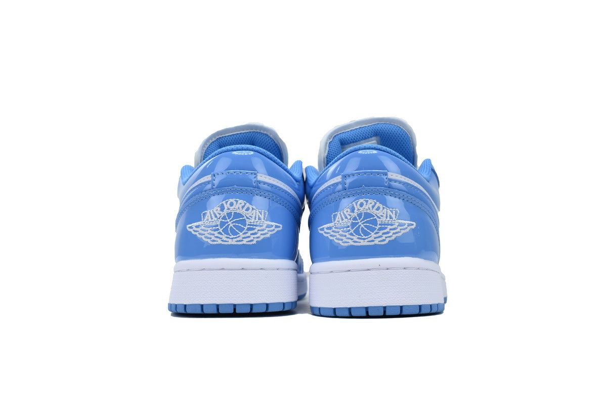 Air Jordan 1 Low SE 'Legend Blue' sneaker product image 3 | Foot Spikes