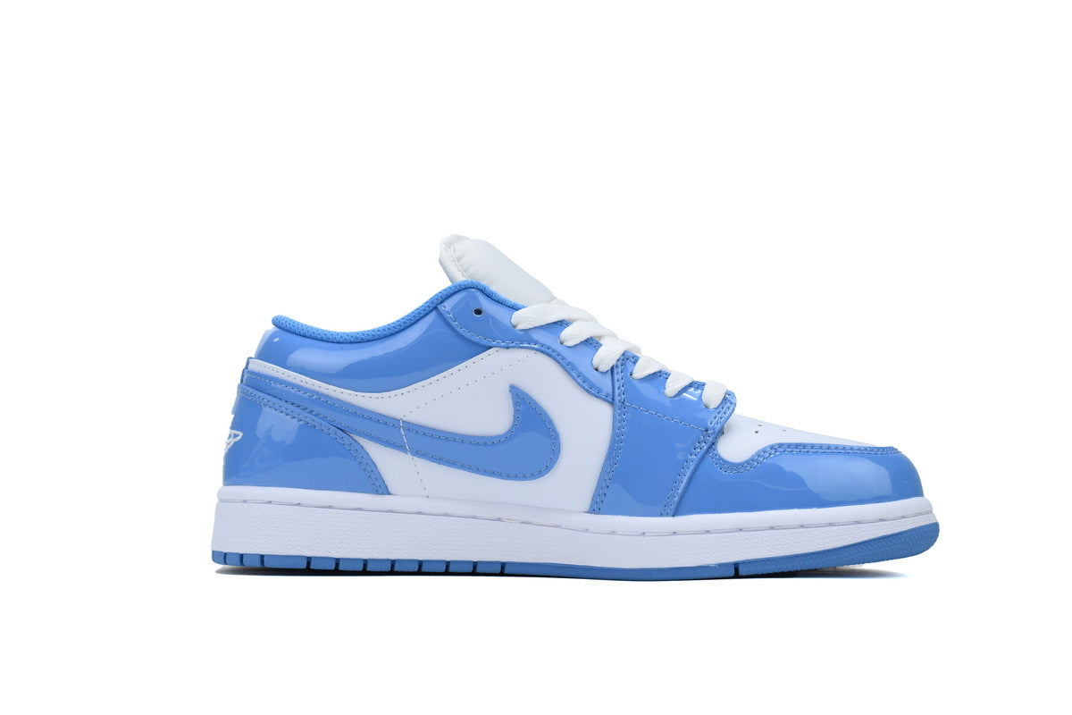 Air Jordan 1 Low SE 'Legend Blue' sneaker product image 4 | Foot Spikes