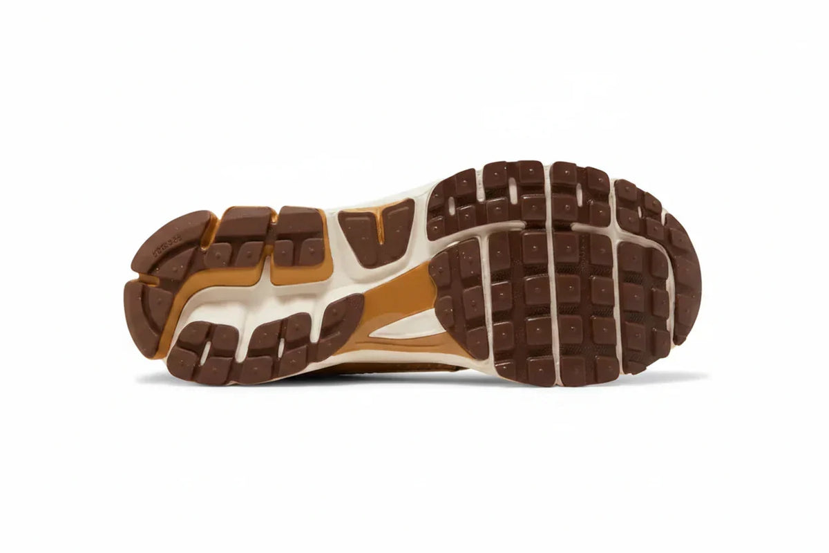 Air Zoom Vomero 5 'Wheat Grass' sneaker product image 2 | Foot Spikes