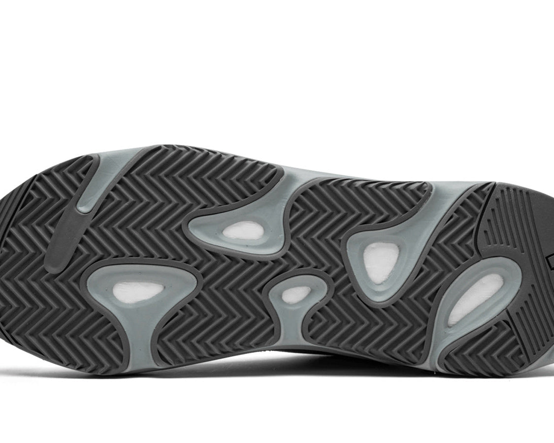 YEEZY BOOST 700 V2 "Hospital Blue" sneaker product image 5 | Foot Spikes