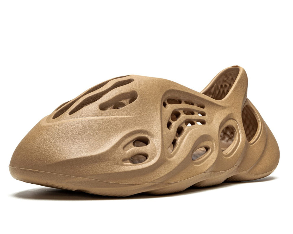 YEEZY FOAM RUNNER "Ochre" sneaker product image 3 | Foot Spikes