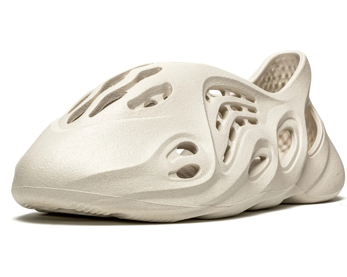 YEEZY FOAM RUNNER "Ararat" sneaker product image 3 | Foot Spikes