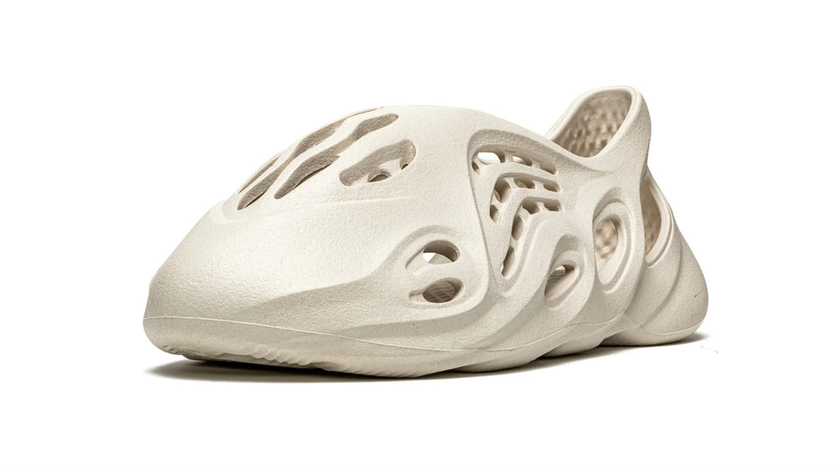 YEEZY FOAM RUNNER "Ararat" sneaker product image 3 | Foot Spikes
