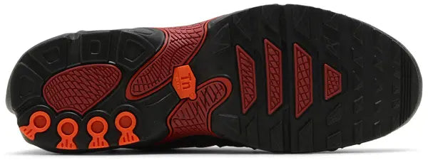 Air Max Plus Drift 'Black Dragon Red' sneaker product image 2 | Foot Spikes