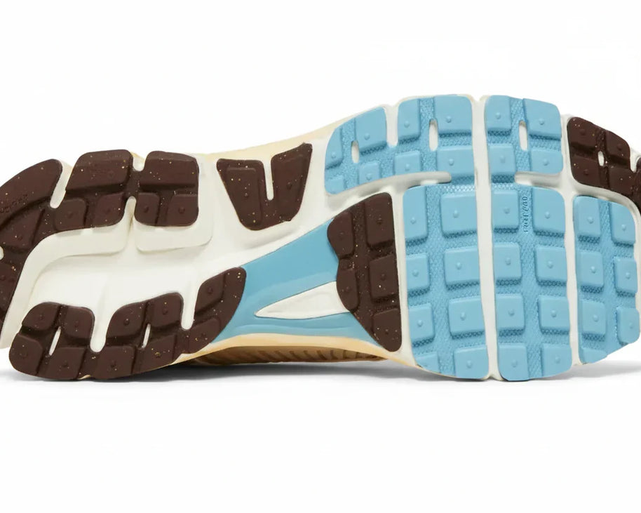 Wmns Air Zoom Vomero 5 'Oatmeal' sneaker product image 2 | Foot Spikes