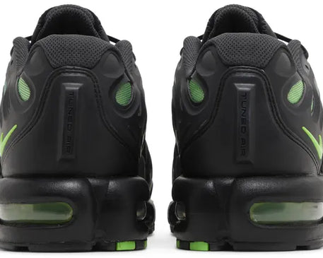 Air Max Plus Drift 'Black Green Strike' sneaker product image 3 | Foot Spikes