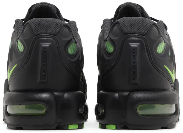 Air Max Plus Drift 'Black Green Strike' sneaker product image 3 | Foot Spikes