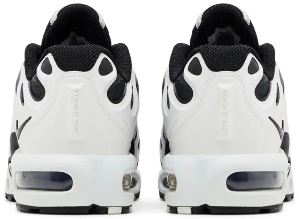 Wmns Air Max Plus Drift 'Panda' sneaker product image 3 | Foot Spikes