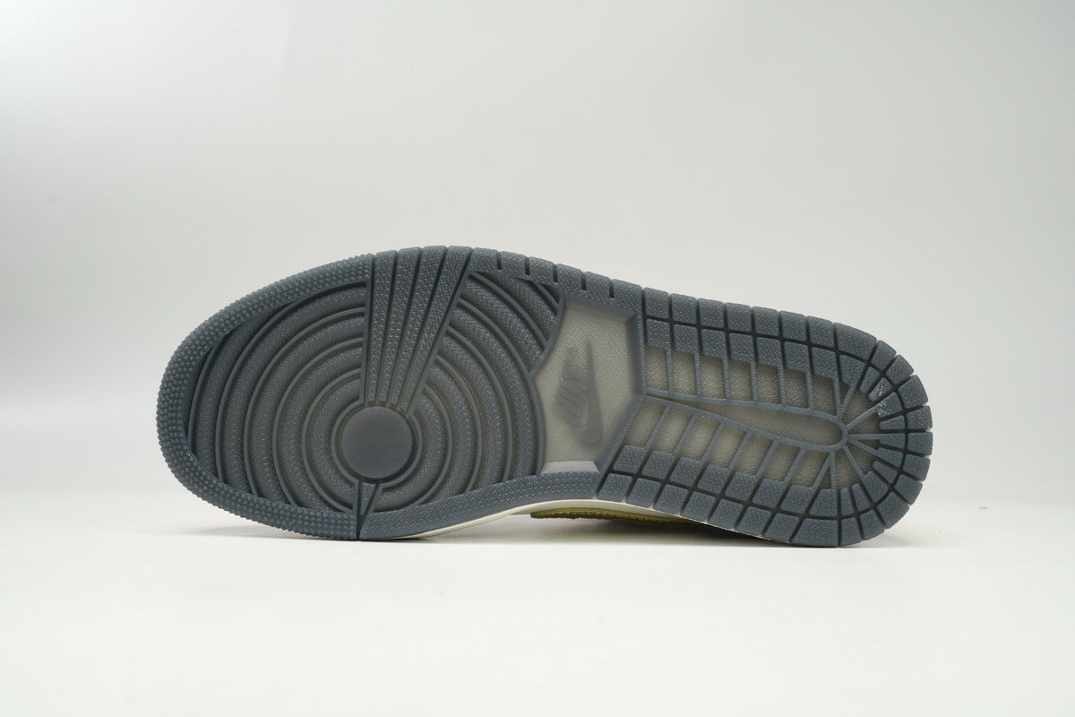 Wmns Air Jordan 1 Low SE 'Year of the Dragon' sneaker product image 2 | Foot Spikes