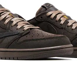 Travis Scott x Air Jordan 1 Retro Low OG SP 'Velvet Brown' sneaker product image 4 | Foot Spikes