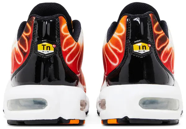 Men's Air Max Plus 'Light Photography - Sport Red' sneaker product image 3 | Foot Spikes