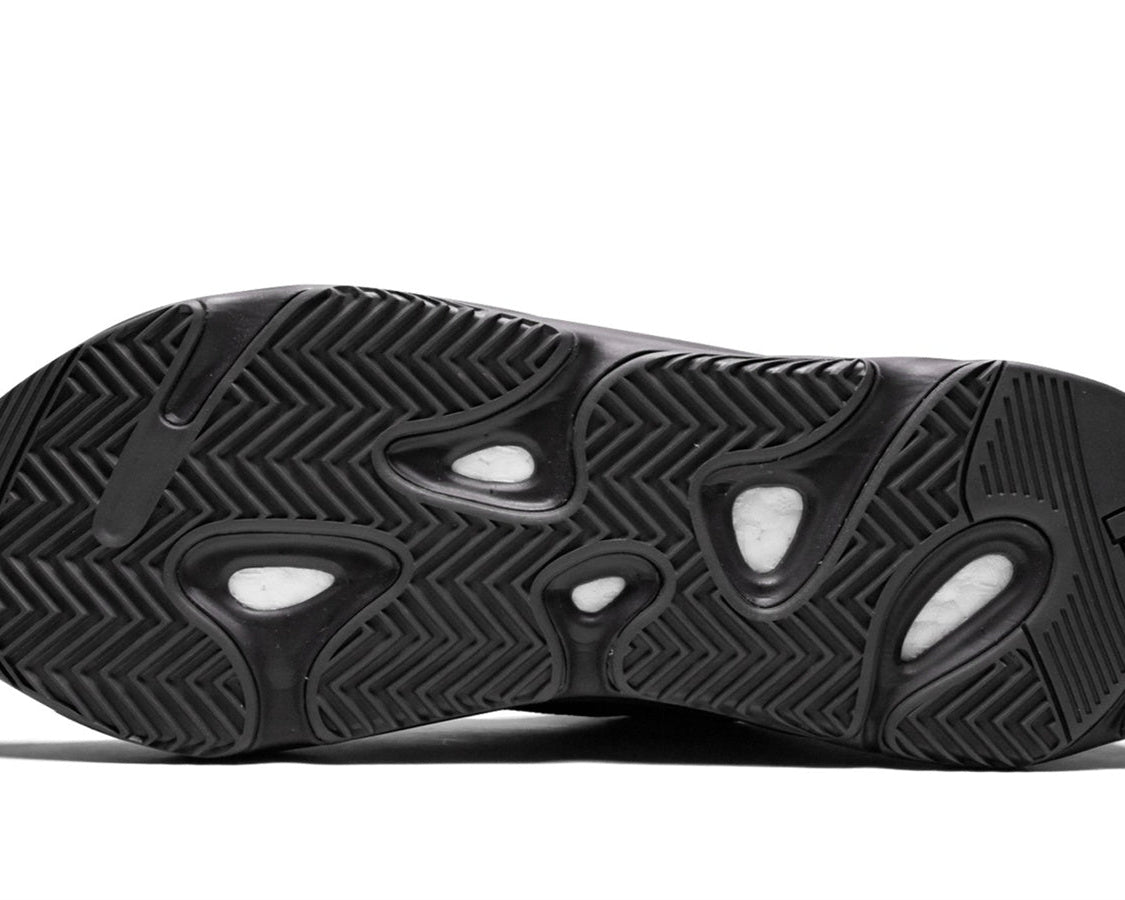 YEEZY BOOST 700 V2 "Vanta" sneaker product image 5 | Foot Spikes