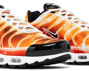 Men's Air Max Plus 'Light Photography - Sport Red' sneaker product image 4 | Foot Spikes
