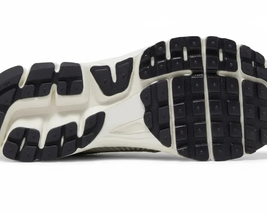 Wmns Air Zoom Vomero 5 'Photon Dust Metallic Silver' sneaker product image 2 | Foot Spikes