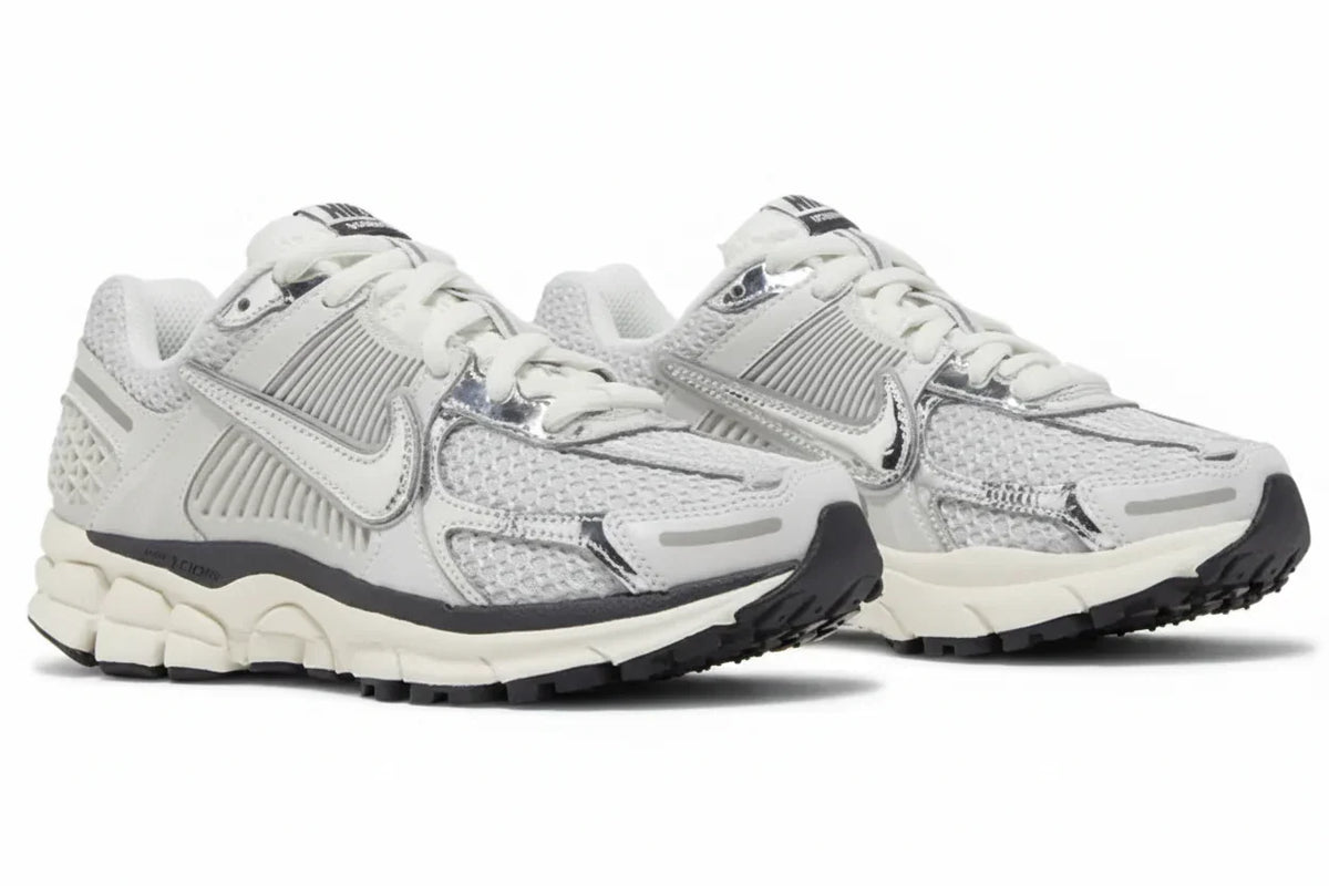 Wmns Air Zoom Vomero 5 'Photon Dust Metallic Silver' sneaker product image 4 | Foot Spikes