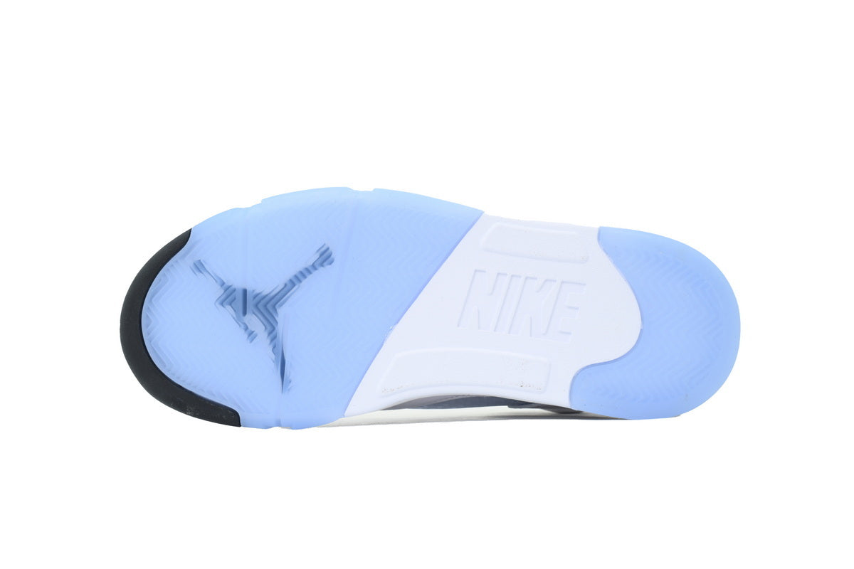 Air Jordan 5 Retro 'White Metallic' 2026 sneaker product image 4 | Foot Spikes