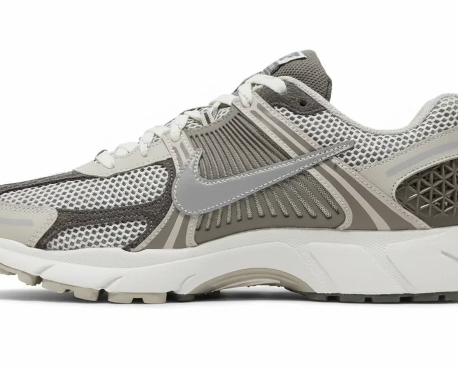 Air Zoom Vomero 5 'Light Iron Ore' sneaker product image 1 | Foot Spikes