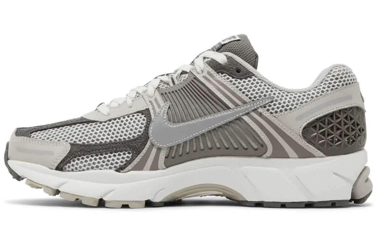 Air Zoom Vomero 5 'Light Iron Ore' sneaker product image 1 | Foot Spikes