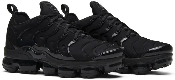 Air Vapormax Plus Triple Black sneaker product image 4 | Foot Spikes