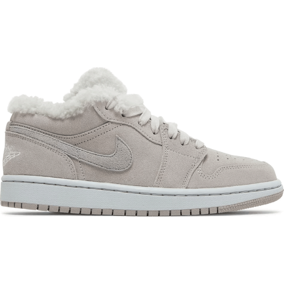 Wmns Air Jordan 1 Low SE 'Sherpa Fleece' sneaker product image 4 | Foot Spikes