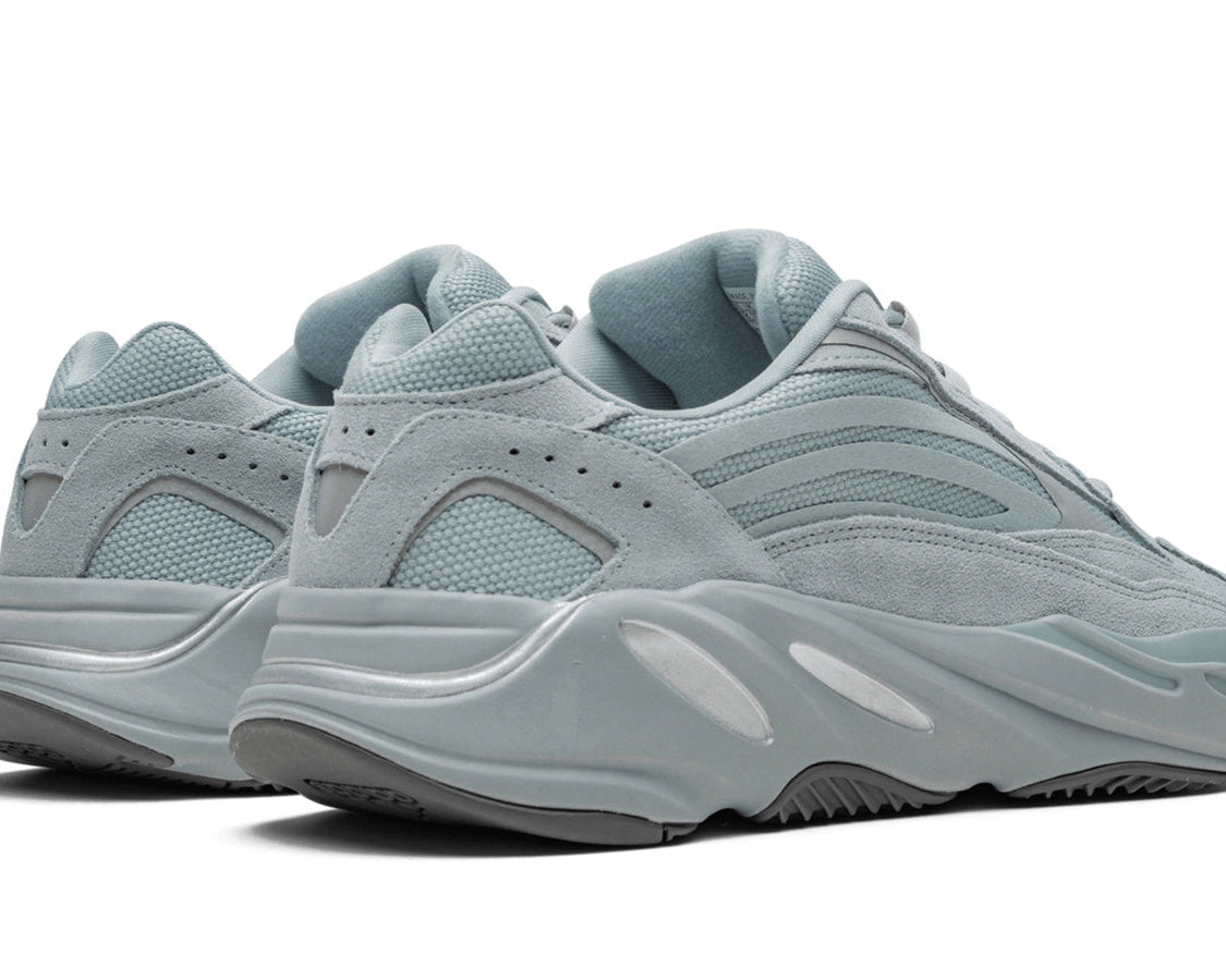 YEEZY BOOST 700 V2 "Hospital Blue" sneaker product image 4 | Foot Spikes