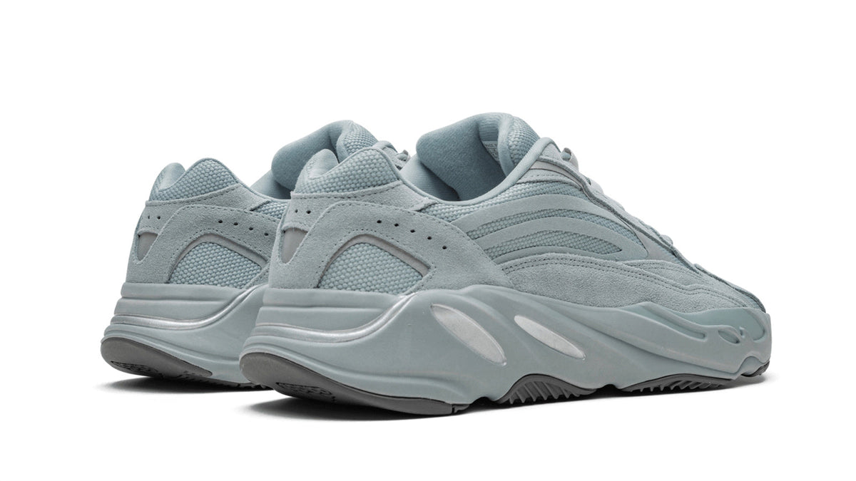 YEEZY BOOST 700 V2 "Hospital Blue" sneaker product image 4 | Foot Spikes
