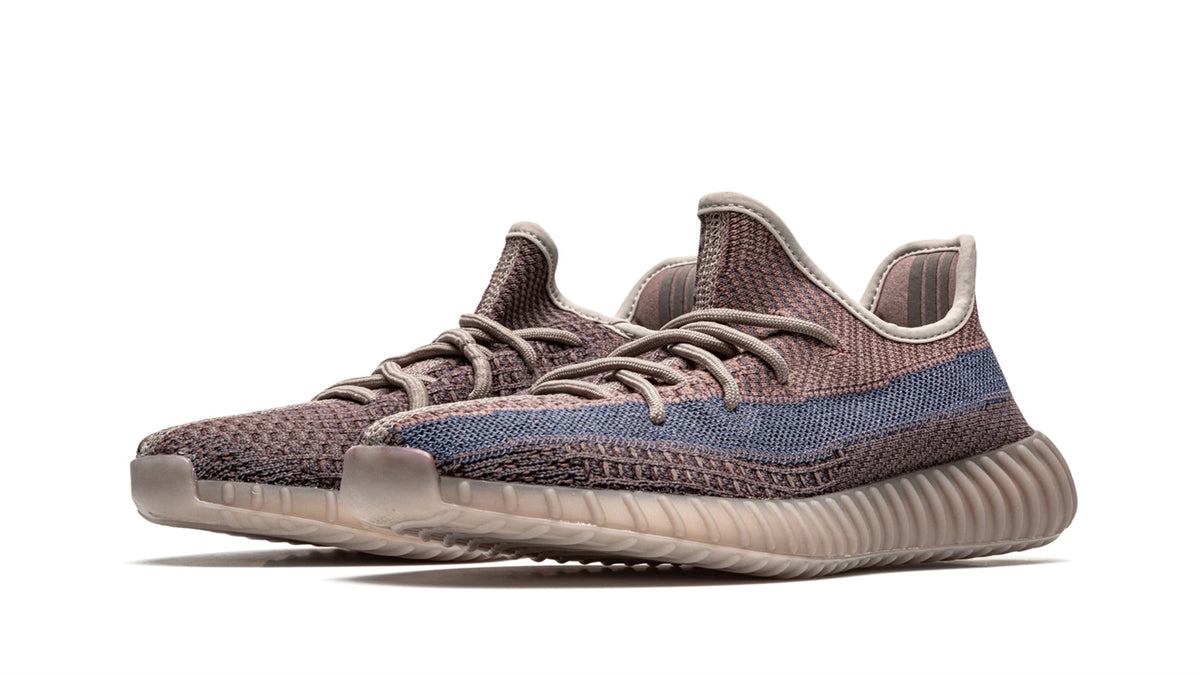 YEEZY BOOST 350 V2 "Fade" sneaker product image 2 | Foot Spikes