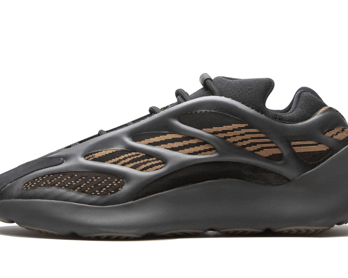YEEZY 700 V3 "Clay Brown" sneaker product image 1 | Foot Spikes