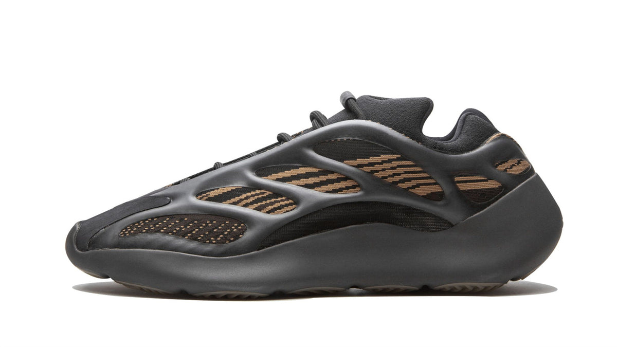 YEEZY 700 V3 "Clay Brown" sneaker product image 1 | Foot Spikes