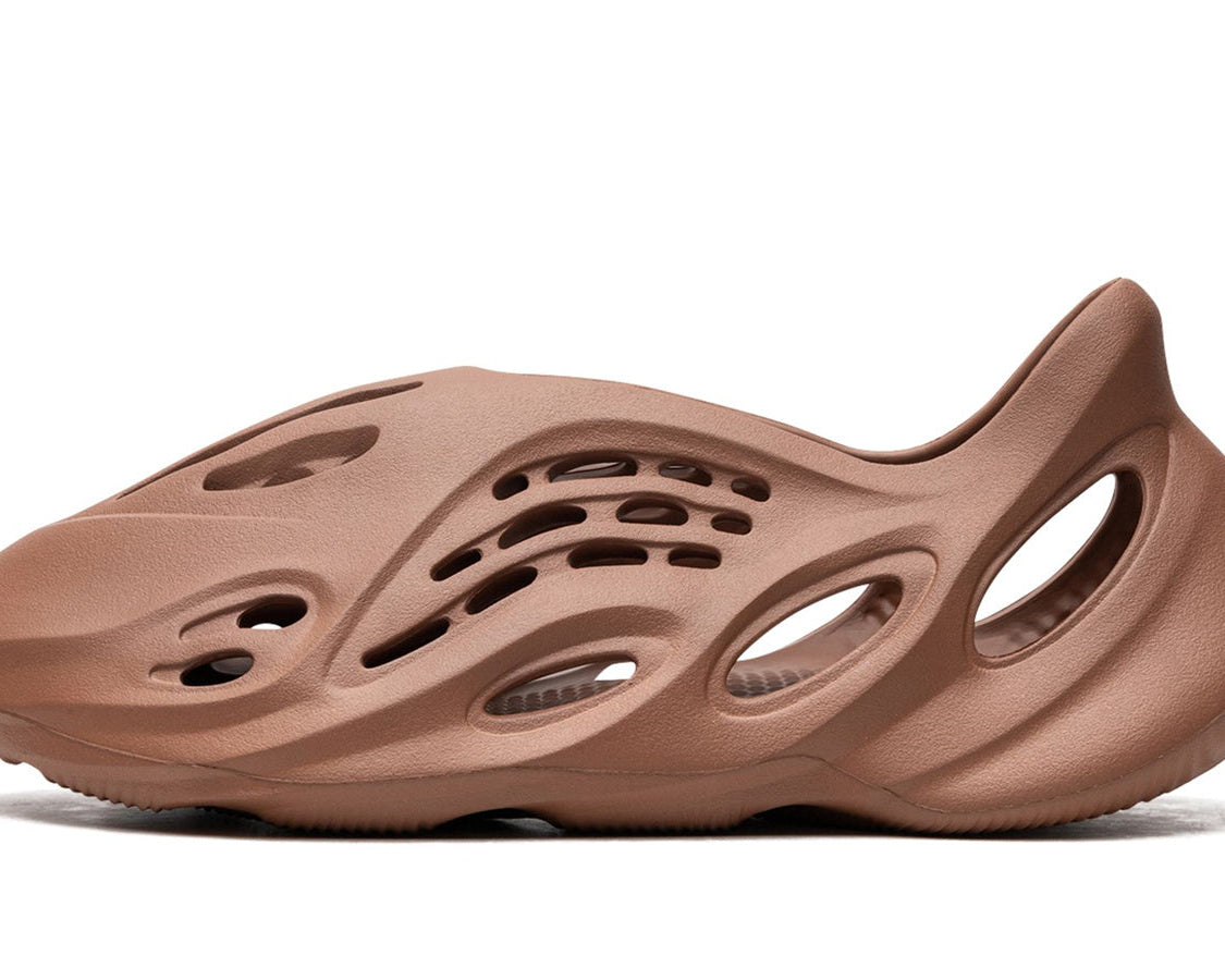 YEEZY FOAM RUNNER "Flax" sneaker product image 1 | Foot Spikes
