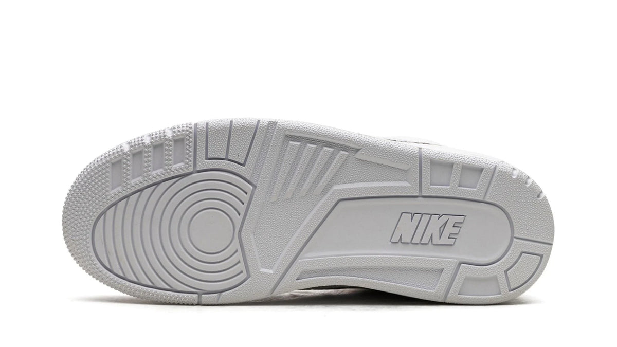 AIR JORDAN 3 SK NRG WMNS "Seoul - South Korea" sneaker product image 5 | Foot Spikes